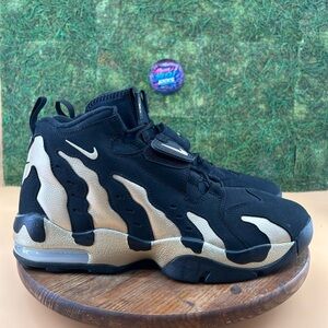 Nike Air DT Max 96’ Black Vegas Gold
